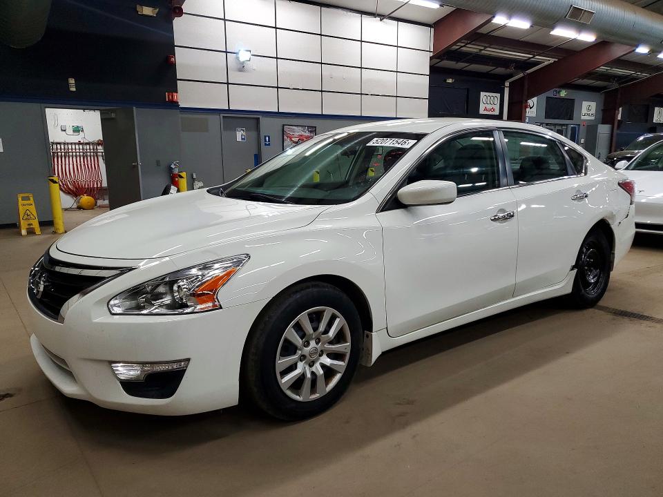 52071546 :رقم المزاد ، 1N4AL3AP3FN396662 vin ، 2015 Nissan Altima مزاد بيع