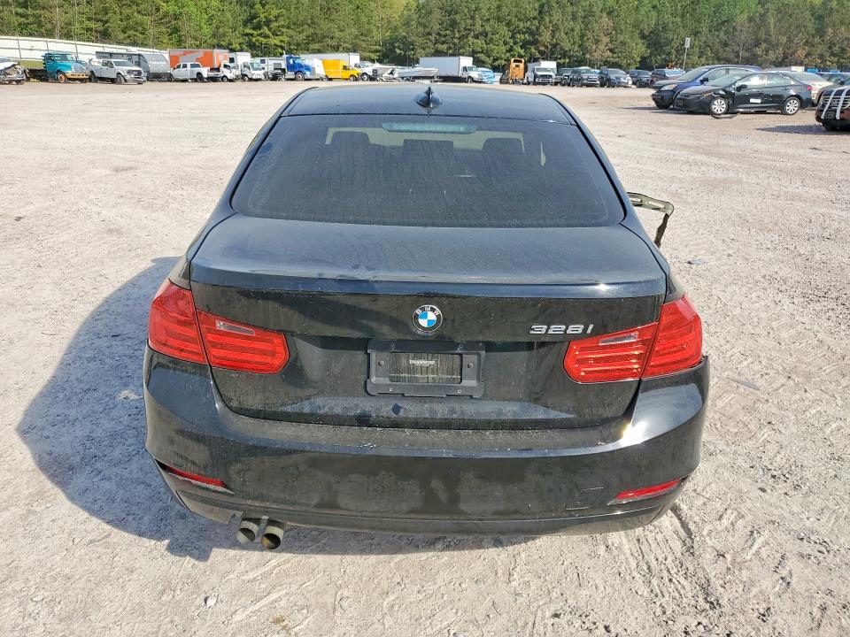 2014 Bmw 328 მანქანა იყიდება აუქციონზე, vin: WBA3C1C51EK109352, აუქციონის ნომერი: 49824776