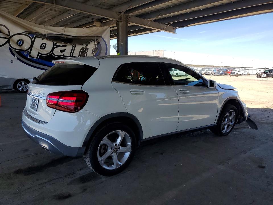 Продажа на аукционе авто 2018 Mercedes-benz Gla, vin: WDCTG4GB2JJ437849, номер лота: 49930776