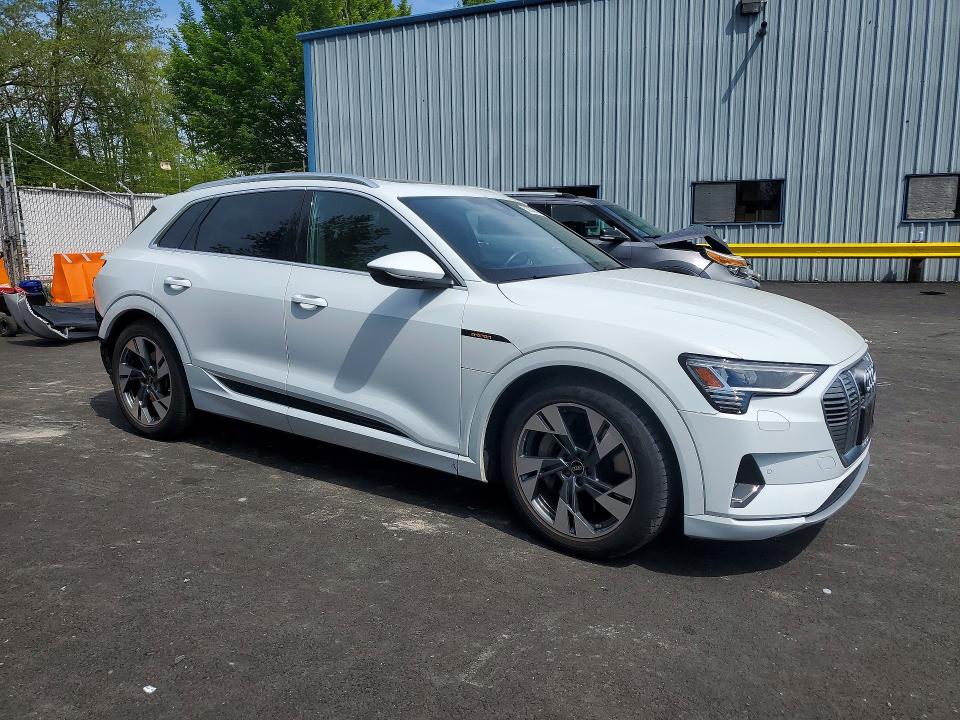 2023 Audi E-tron მანქანა იყიდება აუქციონზე, vin: WA1AAAGE2PB024950, აუქციონის ნომერი: 52028806