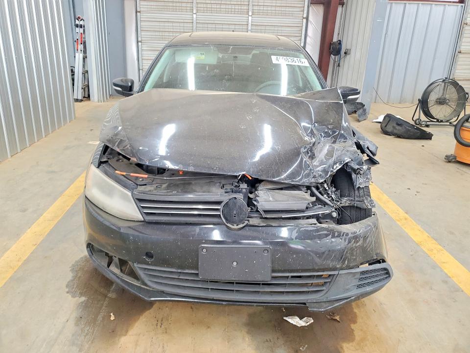 2011 Volkswagen Jetta მანქანა იყიდება აუქციონზე, vin: 3VWDZ7AJ4BM109811, აუქციონის ნომერი: 49983616