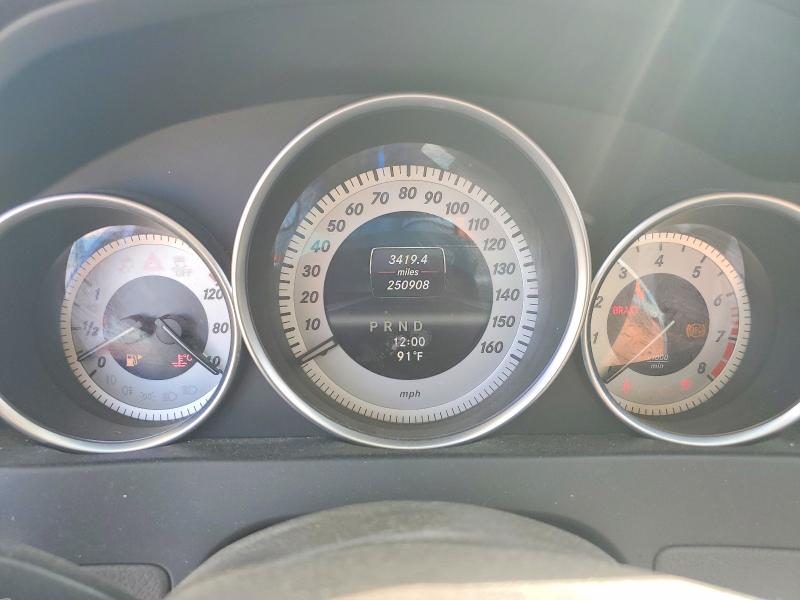 Продажа на аукционе авто 2013 Mercedes-benz C, vin: WDDGF4HB2DR272437, номер лота: 49680296