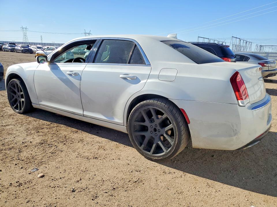 Продажа на аукционе авто 2015 Chrysler 300, vin: 2C3CCAAG0FH766213, номер лота: 48539616