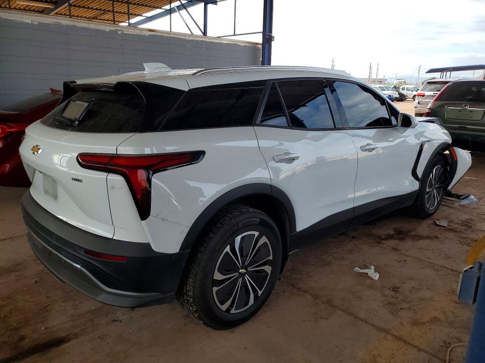 Продаж на аукціоні авто 2024 Chevrolet Blazer, vin: 3GNKDBRJ9RS223493, номер лоту: 51660316