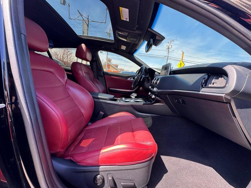 Продаж на аукціоні авто 2019 Kia Stinger, vin: KNAE55LC9K6057823, номер лоту: 51060836
