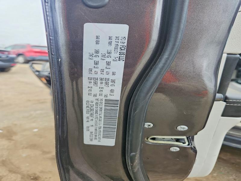 49215986 :رقم المزاد ، 3C4NJDBB2JT480247 vin ، 2018 Jeep Compass مزاد بيع