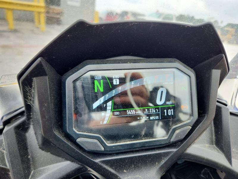 51337856 :رقم المزاد ، ML5EXEP11RDAC4786 vin ، 2024 Kawasaki Ex650 مزاد بيع