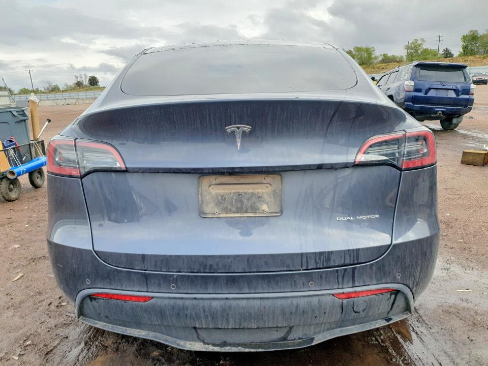 2022 Tesla Model Y მანქანა იყიდება აუქციონზე, vin: 7SAYGAEE3NF433879, აუქციონის ნომერი: 51156006