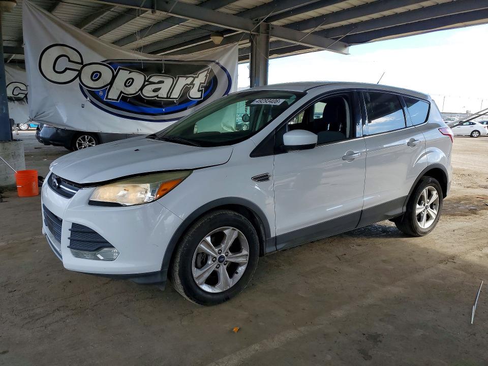 2014 Ford Escape მანქანა იყიდება აუქციონზე, vin: 1FMCU0GX4EUD88706, აუქციონის ნომერი: 49293406
