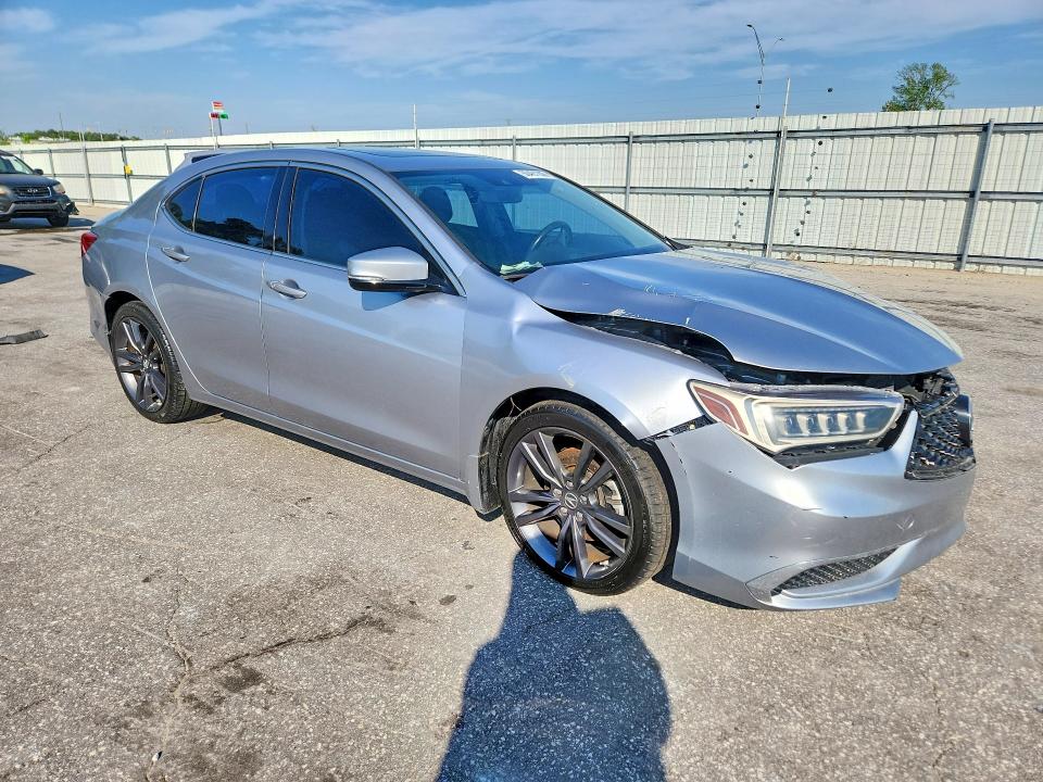 50491206 :رقم المزاد ، 19UUB3F33JA001817 vin ، 2018 Acura Tlx مزاد بيع