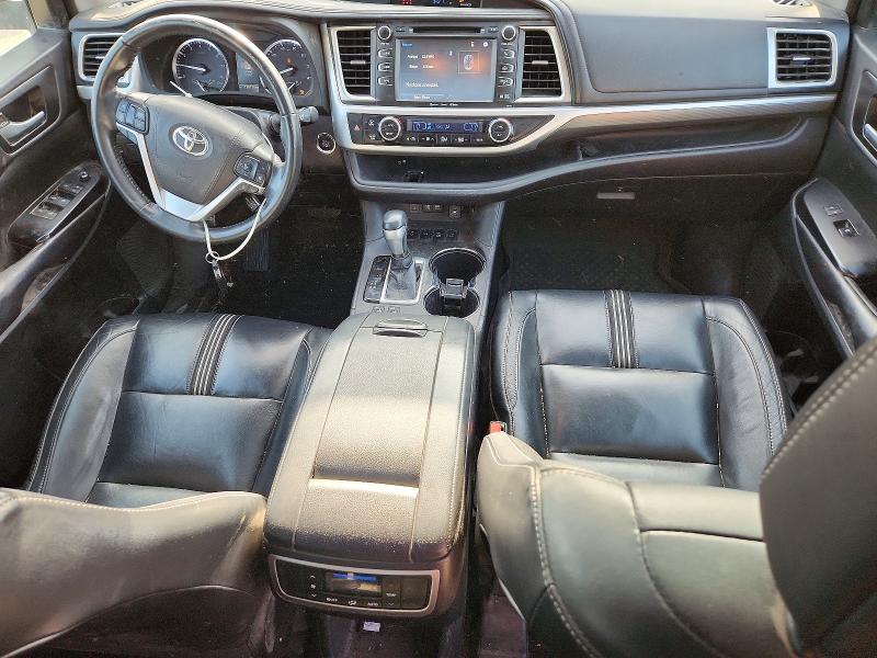 2018 Toyota Highlander მანქანა იყიდება აუქციონზე, vin: 5TDJZRFH8JS554770, აუქციონის ნომერი: 50747946