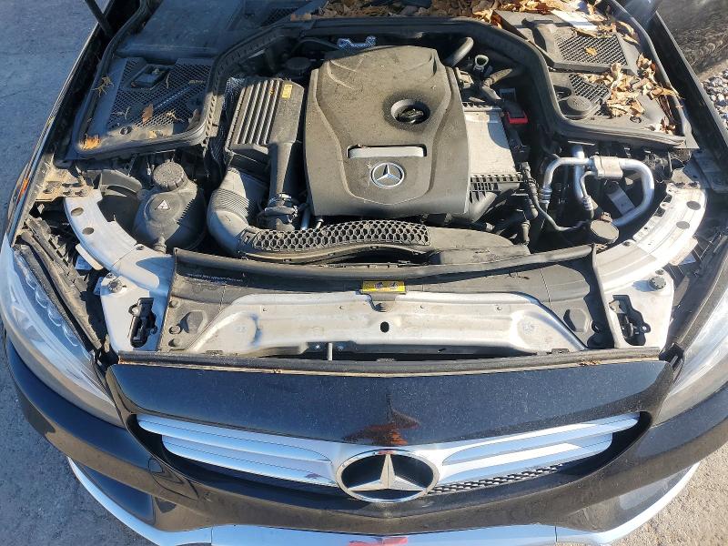 2015 Mercedes-benz C მანქანა იყიდება აუქციონზე, vin: 55SWF4KB8FU042911, აუქციონის ნომერი: 50569326