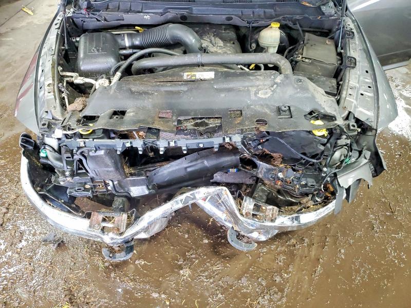 49565076 :رقم المزاد ، 1C6RR7GT7DS688229 vin ، 2013 Ram 1500 مزاد بيع