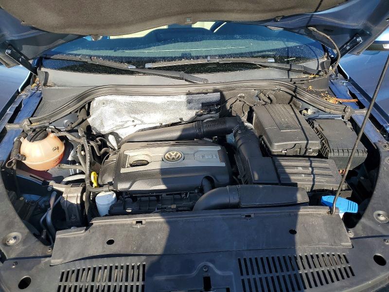 49466056 :رقم المزاد ، WVGAV7AX8HK037951 vin ، 2017 Volkswagen Tiguan مزاد بيع