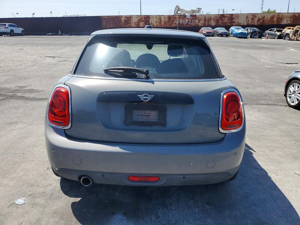 2020 Mini Cooper მანქანა იყიდება აუქციონზე, vin: WMWXU7C00L2M67514, აუქციონის ნომერი: 51134956