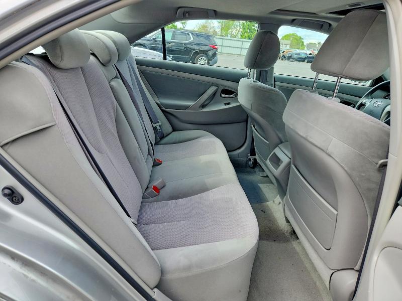 52087146 :رقم المزاد ، 4T4BF3EK8AR013688 vin ، 2010 Toyota Camry مزاد بيع