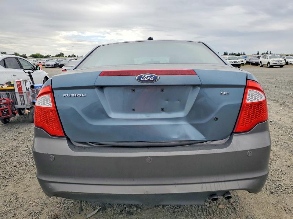 2011 Ford Fusion მანქანა იყიდება აუქციონზე, vin: 3FAHP0HA0BR261357, აუქციონის ნომერი: 50502856