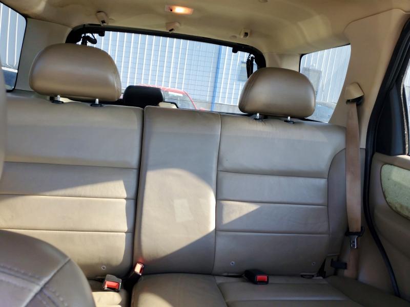 50484106 :رقم المزاد ، 1FMCU94164KB68904 vin ، 2004 Ford Escape مزاد بيع