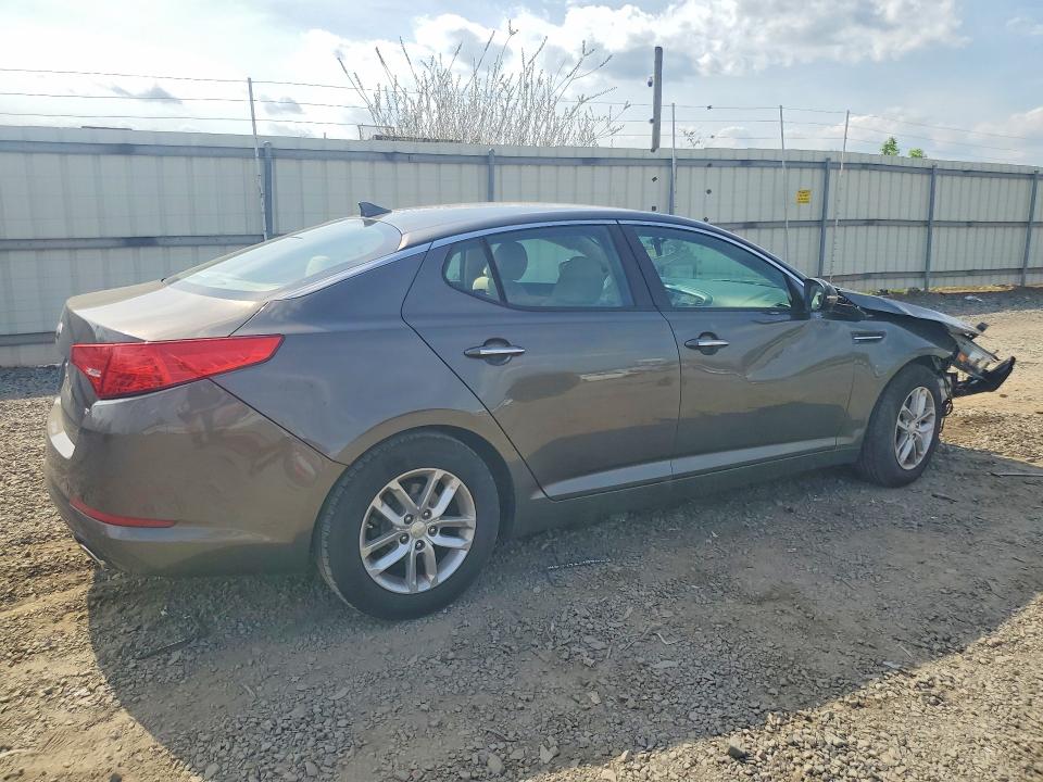 2013 Kia Optima მანქანა იყიდება აუქციონზე, vin: 5XXGM4A70DG113375, აუქციონის ნომერი: 49908346