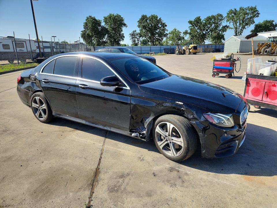 Продаж на аукціоні авто 2020 Mercedes-benz E, vin: WDDZF8DB7LA733506, номер лоту: 51184866