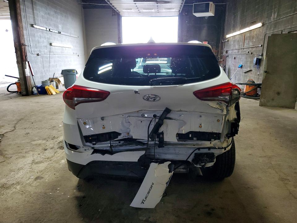 48458476 :رقم المزاد ، KM8J33A44HU420584 vin ، 2017 Hyundai Tucson مزاد بيع