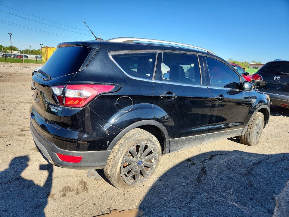 2017 Ford Escape მანქანა იყიდება აუქციონზე, vin: 1FMCU9JD7HUD25610, აუქციონის ნომერი: 50313866
