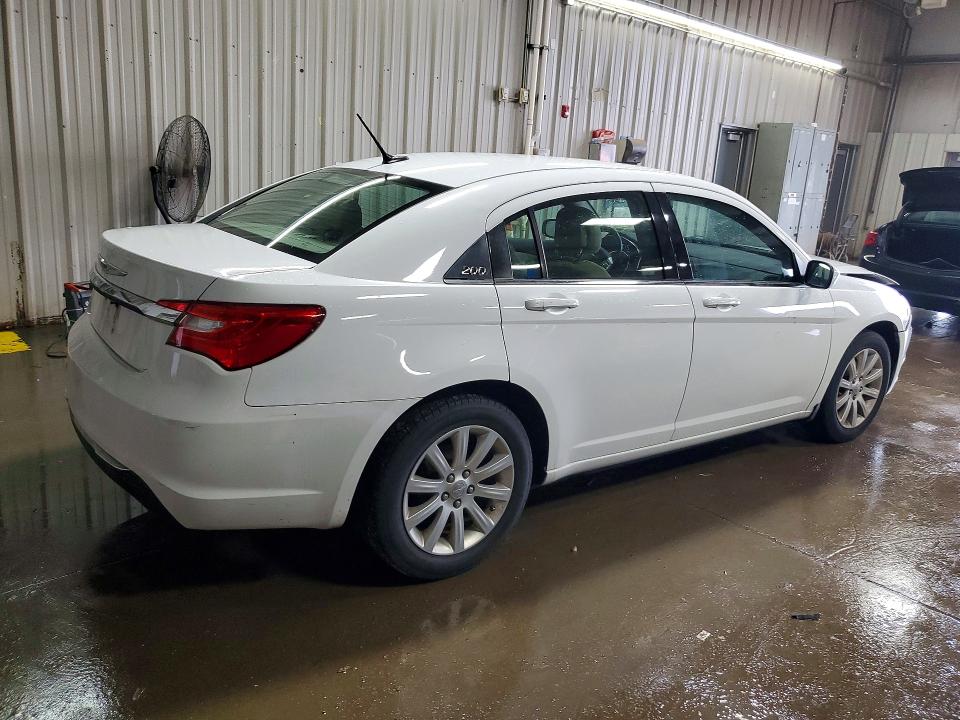 49479846 :رقم المزاد ، 1C3CCBBB5CN172664 vin ، 2012 Chrysler 200 مزاد بيع