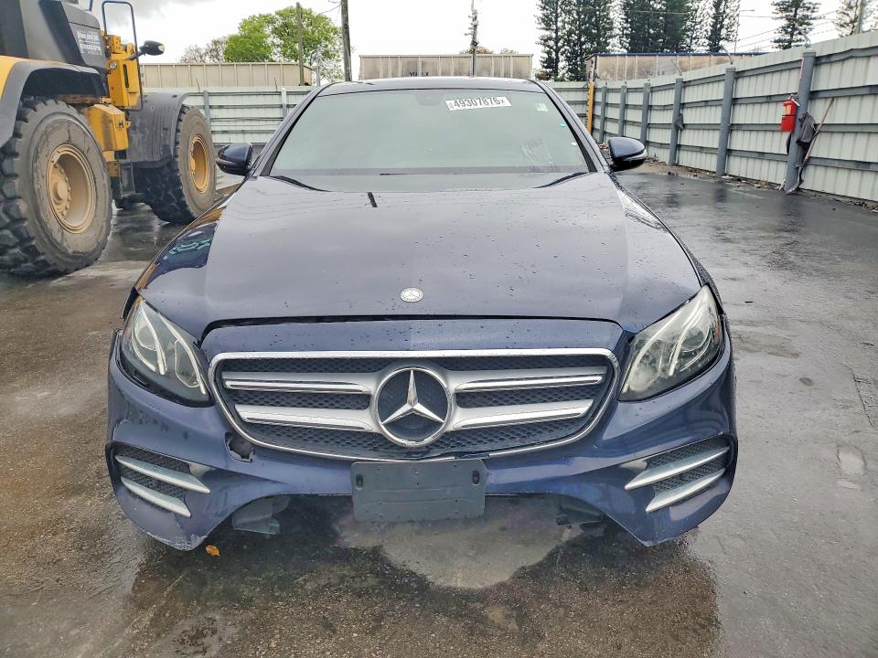 49307876 :رقم المزاد ، WDDZF4KB8HA065248 vin ، 2017 Mercedes-benz E مزاد بيع