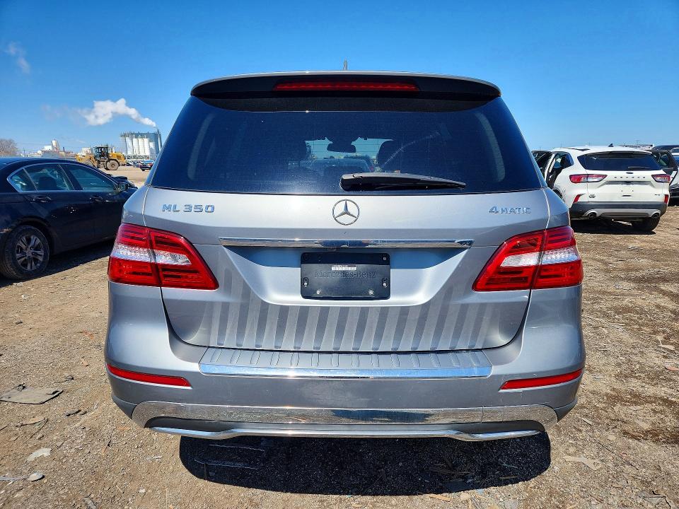 2015 Mercedes-benz Ml მანქანა იყიდება აუქციონზე, vin: 4JGDA5HBXFA611623, აუქციონის ნომერი: 49085106