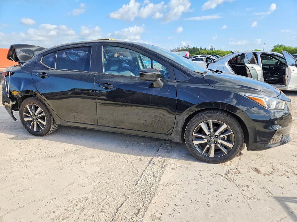 49787136 :رقم المزاد ، 3N1CN8EV1ML883216 vin ، 2021 Nissan Versa مزاد بيع