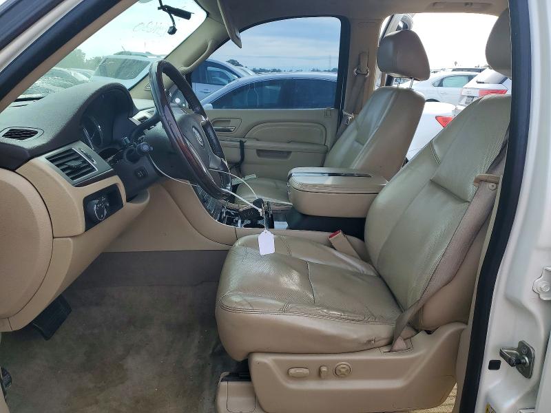 Продажа на аукционе авто 2011 Cadillac Escalade, vin: 1GYS3BEF8BR134630, номер лота: 48710266