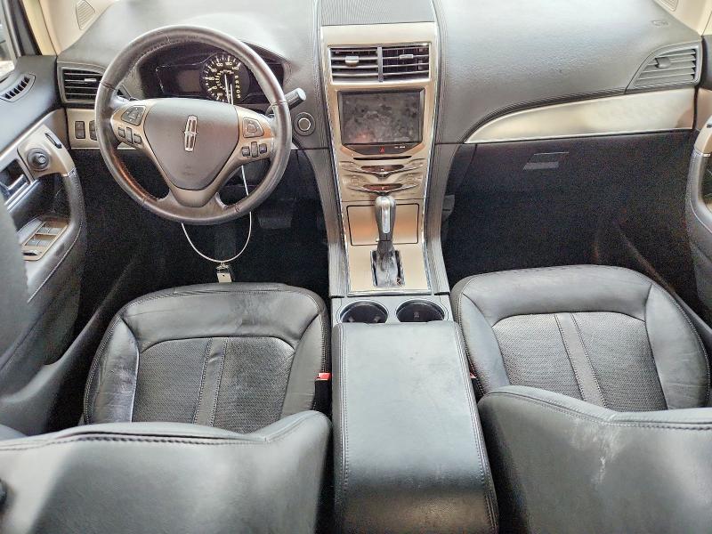 2014 Lincoln Townhouse Mkx მანქანა იყიდება აუქციონზე, vin: 2LMDJ8JK7EBL10956, აუქციონის ნომერი: 51098506