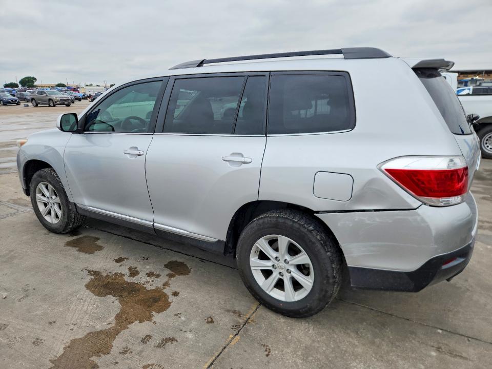 2013 Toyota Highlander მანქანა იყიდება აუქციონზე, vin: 5TDZA3EHXDS032008, აუქციონის ნომერი: 52060936