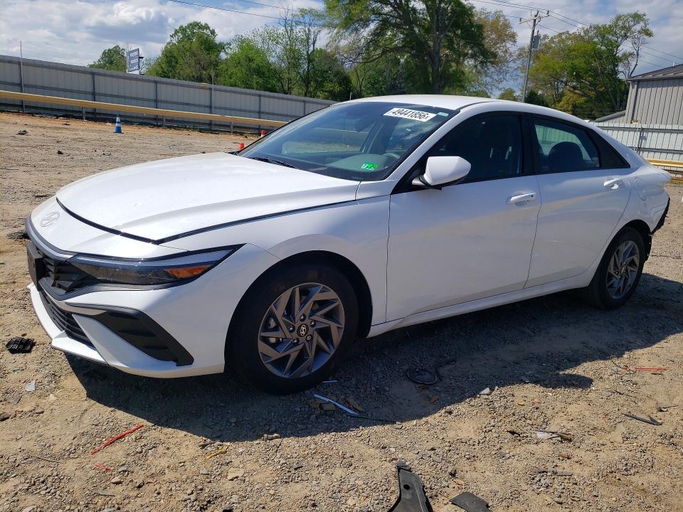 2024 Hyundai Elantra მანქანა იყიდება აუქციონზე, vin: KMHLM4DG2RU817973, აუქციონის ნომერი: 49441856