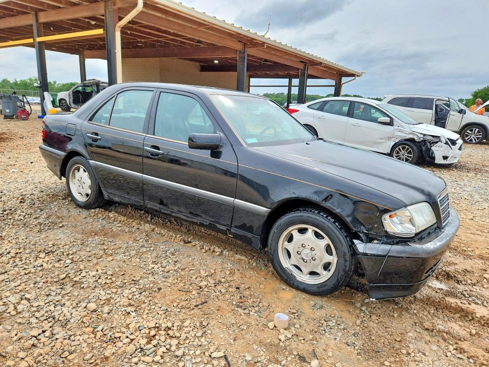 51782816 :رقم المزاد ، WDBHA24G7YA830353 vin ، 2000 Mercedes-benz C مزاد بيع