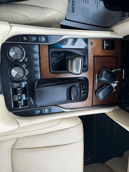 Продаж на аукціоні авто 2019 Lexus Lx, vin: JTJHY7AX2K4285356, номер лоту: 51160816
