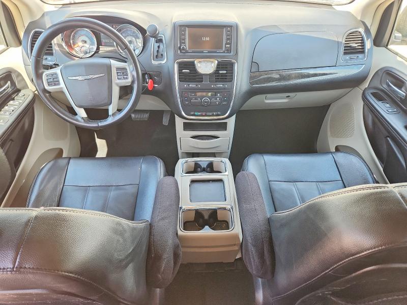 Auction sale of the 2015 Chrysler Town & Country, vin: 2C4RC1BG7FR552270, lot number: 50416866