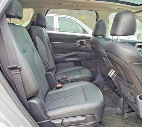 Продажа на аукционе авто 2022 Kia Sorento, vin: 5XYRKDLF6NG129967, номер лота: 49822576