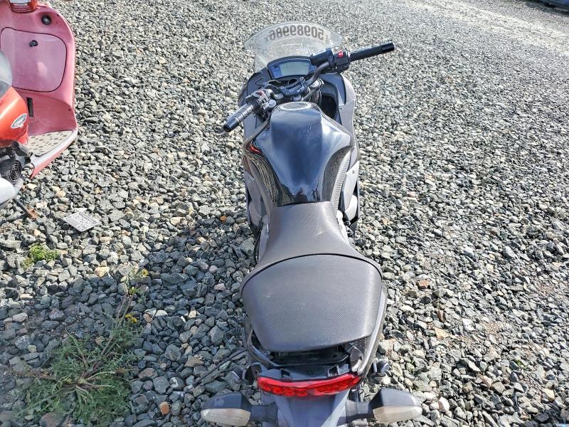 50989986 :رقم المزاد ، JKAEXEC1XBDA67586 vin ، 2011 Kawasaki Ex650 مزاد بيع