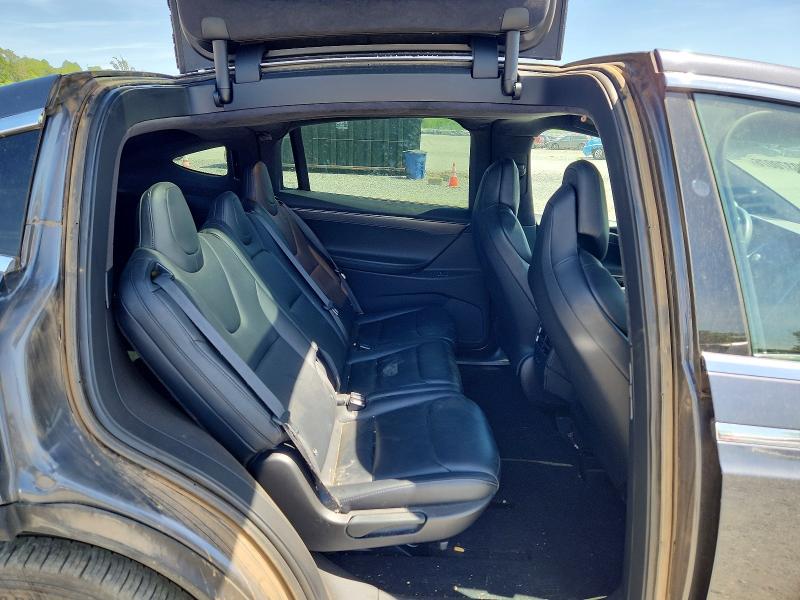 50370076 :رقم المزاد ، 5YJXCAE22JF138437 vin ، 2018 Tesla Model X مزاد بيع