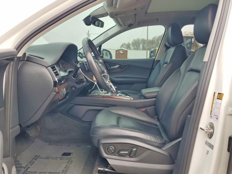 Продажа на аукционе авто 2018 Audi Q7, vin: WA1LAAF71JD037261, номер лота: 49672256
