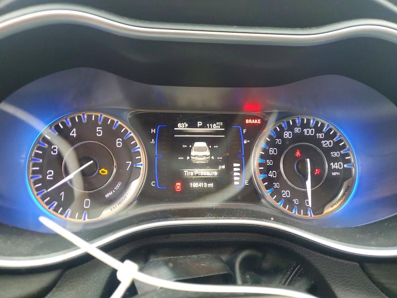 2015 Chrysler 200 მანქანა იყიდება აუქციონზე, vin: 1C3CCCAB1FN528393, აუქციონის ნომერი: 49833046