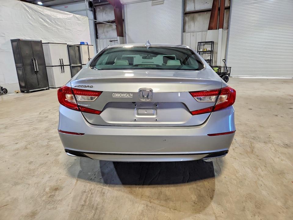 Auction sale of the 2020 Honda Accord, vin: 1HGCV1F17LA063066, lot number: 49648726