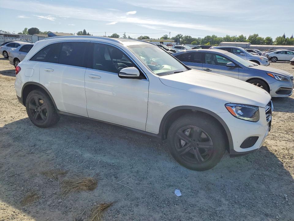 48927016 :رقم المزاد ، WDC0G4JB8HF127567 vin ، 2017 Mercedes-benz Glc مزاد بيع