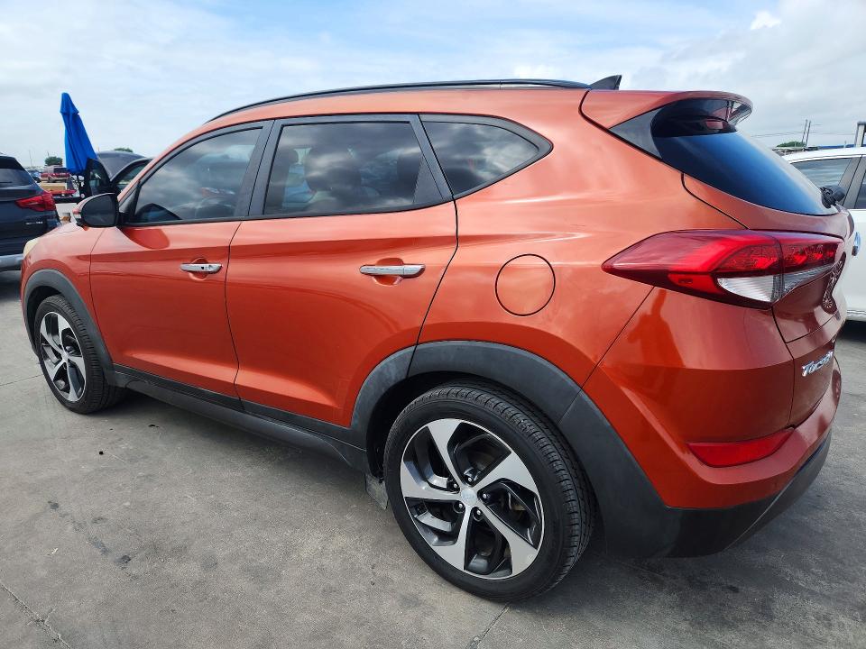 50024416 :رقم المزاد ، KM8J33A29GU029427 vin ، 2016 Hyundai Tucson مزاد بيع