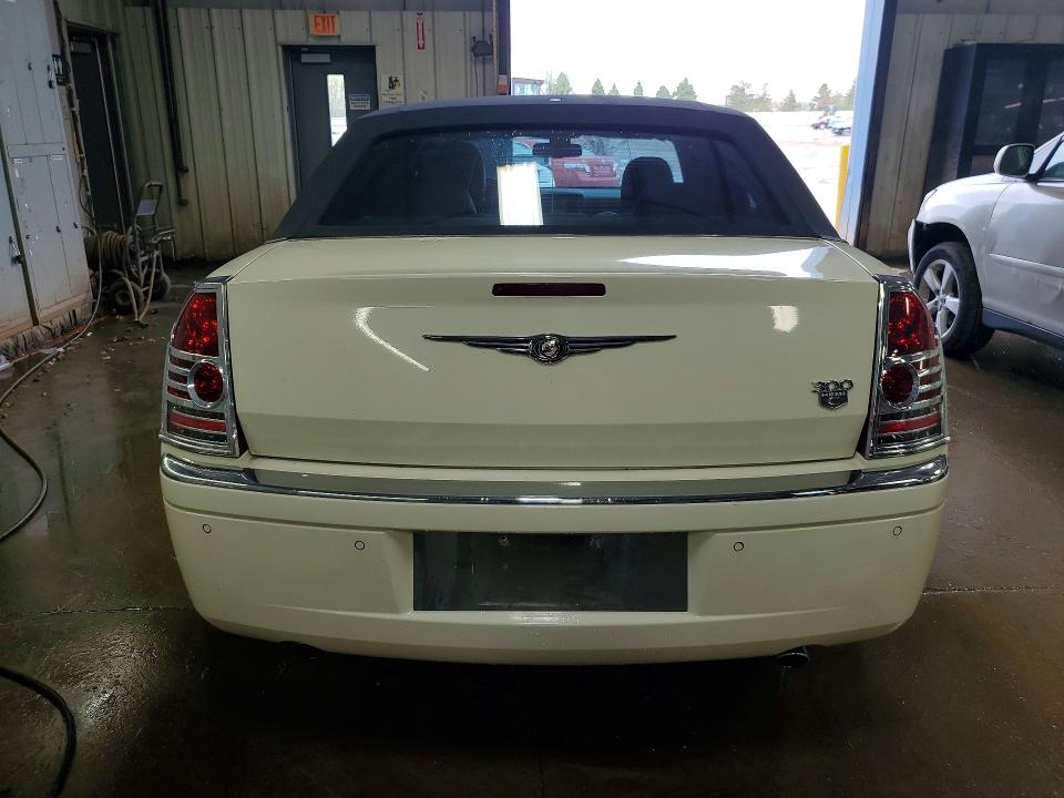 2010 Chrysler 300c მანქანა იყიდება აუქციონზე, vin: 2C3CA6CT9AH126183, აუქციონის ნომერი: 49915896