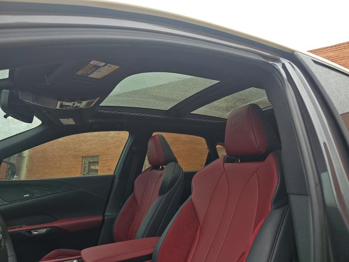 Продажа на аукционе авто 2024 Lexus Rx, vin: 2T2BCMEA5RC018548, номер лота: 52164506
