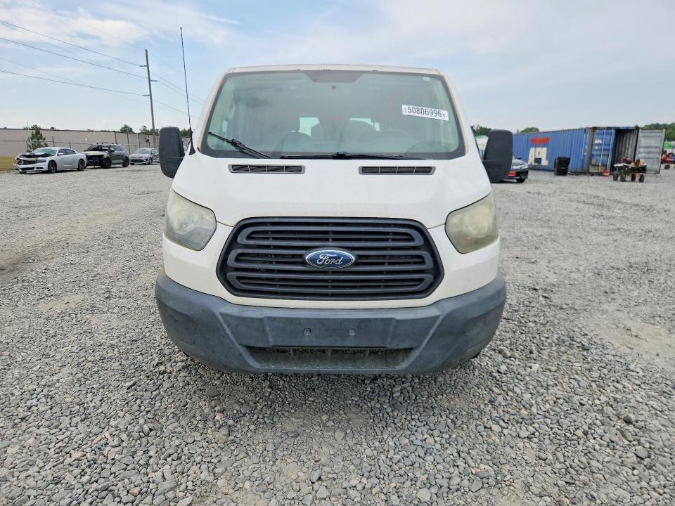 50806996 :رقم المزاد ، 1FTYE1ZM9FKA32801 vin ، 2015 Ford Transit مزاد بيع