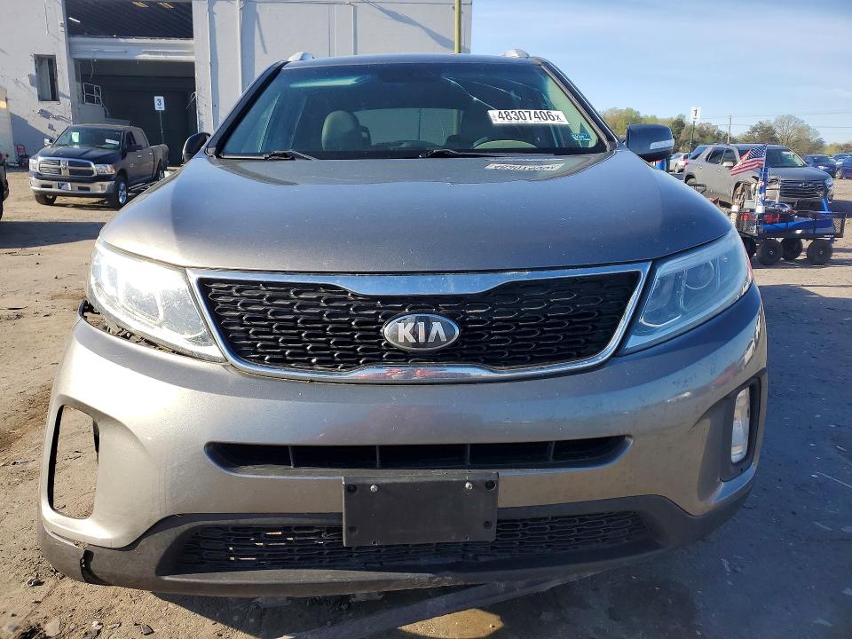2015 Kia Sorento მანქანა იყიდება აუქციონზე, vin: 5XYKT3A67FG660334, აუქციონის ნომერი: 48307406