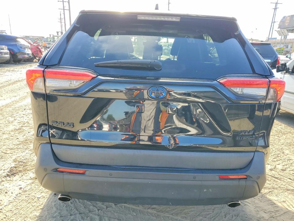 Продаж на аукціоні авто 2022 Toyota Rav4, vin: 4T3B6RFV3NU068469, номер лоту: 51349426